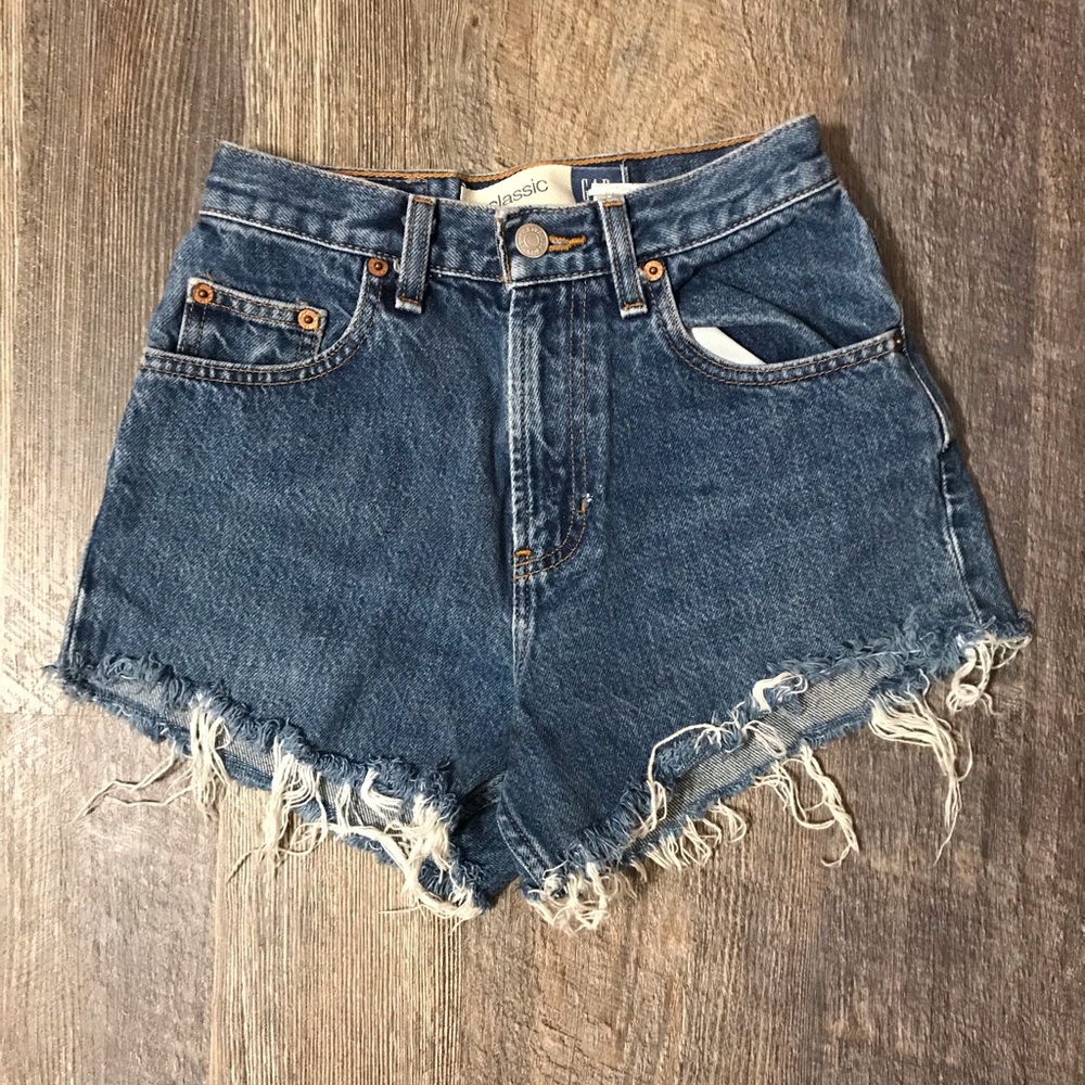 DIY Vintage High Waisted Jean Shorts